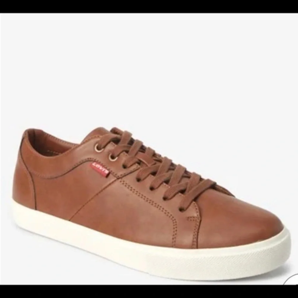 Levi’s fashion sneakers for men